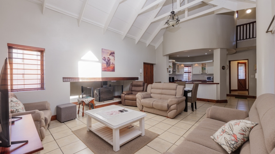 5 Bedroom Property for Sale in Bredasdorp Western Cape